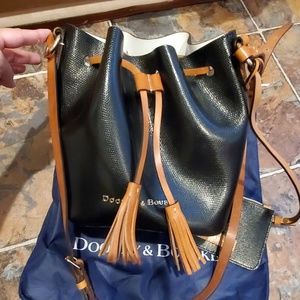 Dooney & Bourke bucket bag